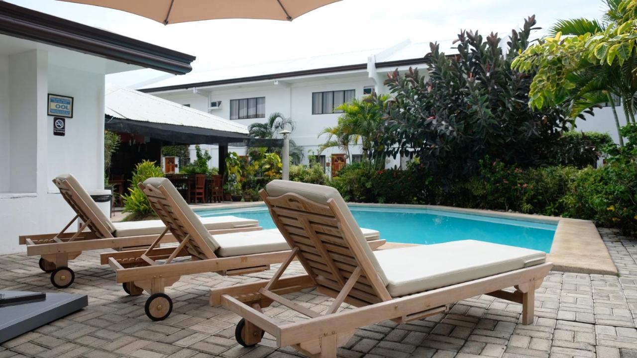 Hotel Red Knight Gardens Davao Exterior foto
