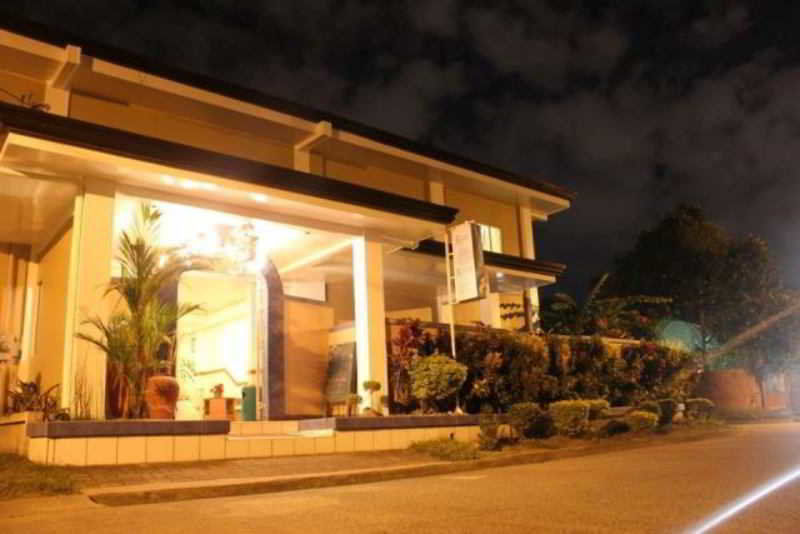 Hotel Red Knight Gardens Davao Exterior foto